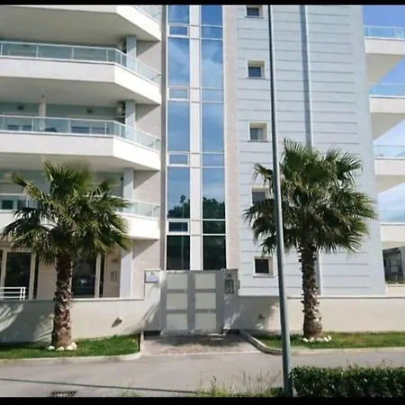 Azzurro Apartament *